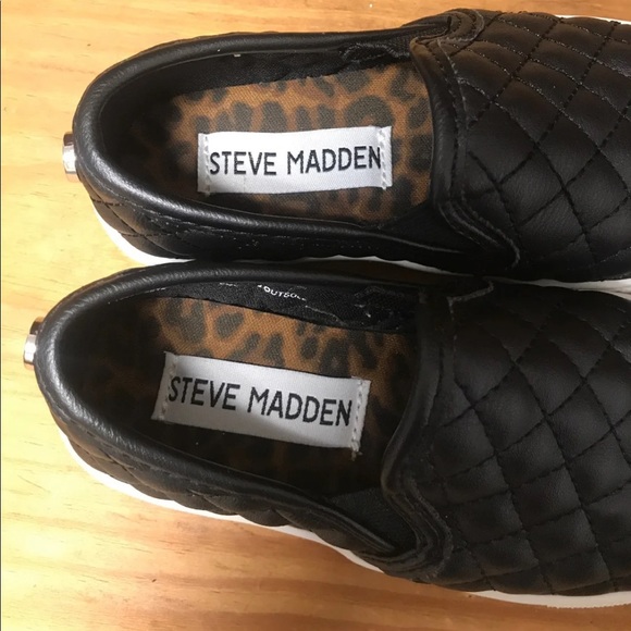 Toddler shoes size- 9 Steve Madden-quilted black - Picture 4 of 16